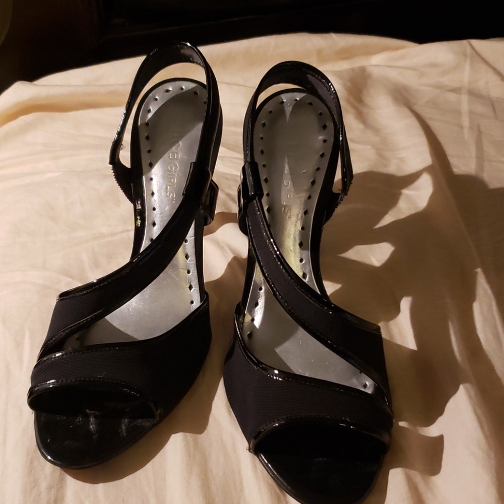 BCB GIRLS 2.5 inch heels black dress shoes